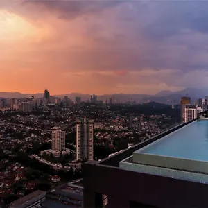 Viia Residences Kuala Lumpur, Five Senses 4* Kuala Lumpur